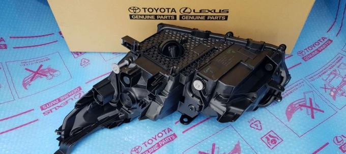 Фара Правая Lexus NX 200 2018-2021 81145-78180