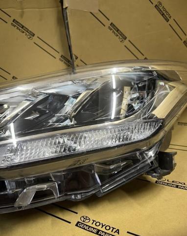 Фара Левая Toyota C-HR LED 2019-2022 81150-F4180-00