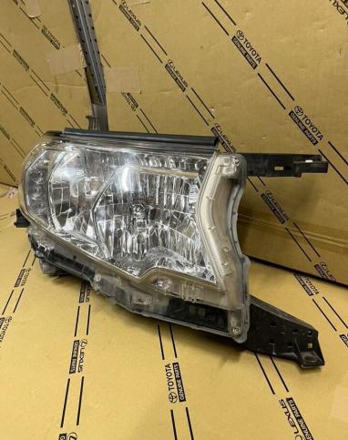 Фара Правая Toyota Land Cruser Prado 150 2018-2023 81130-60N10