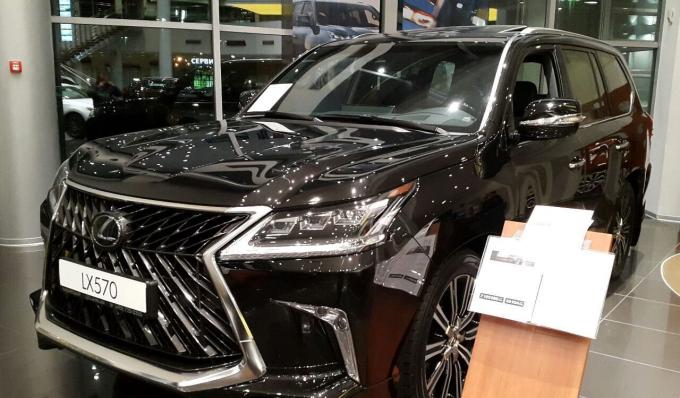 Решетка радиатора Lexus LX570 Superior 2018 PZ327-60099 и PZ327-60114