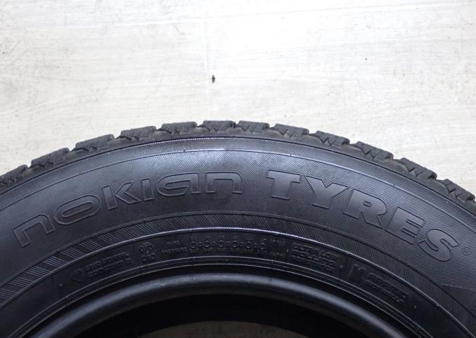 Nokian Tyres Hakkapeliitta R3 SUV 235/65 R17 106R