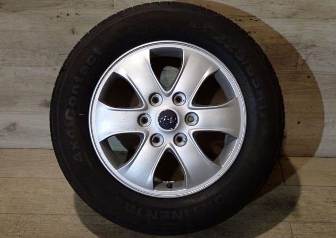 Одно оригинальное колесо R17 Hyundai Starex