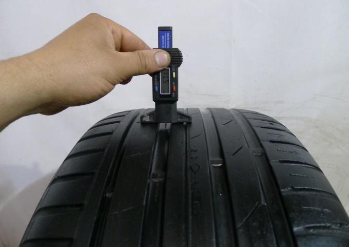 Nokian Tyres Hakka Z 275/40 R20 106Y