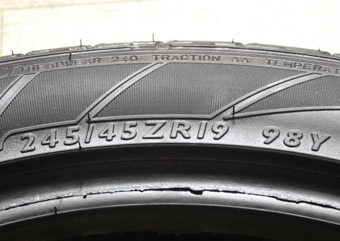 Dunlop SP Sport Maxx 245/45 R19 98Y