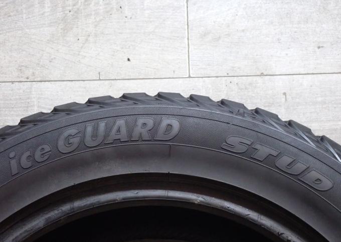 Yokohama Ice Guard Stud IG55 235/55 R17 103T