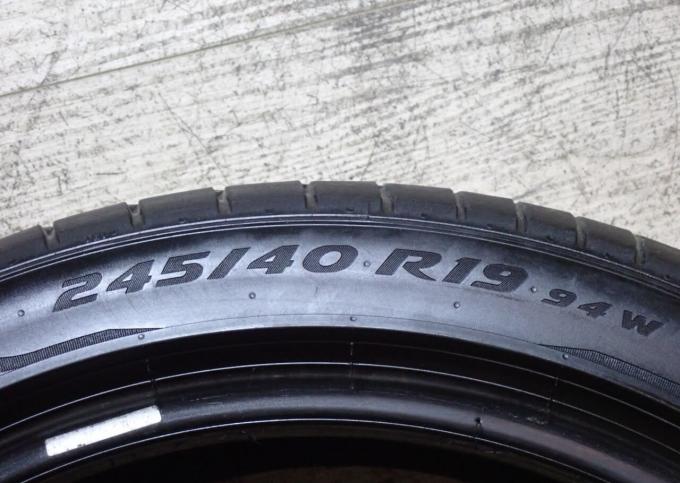 Pirelli P Zero 245/40 R19 94W