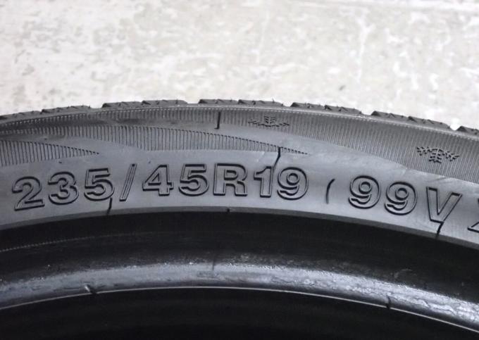 Arivo Winmaster ProX ARW3 235/45 R19 99V