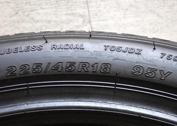 Bridgestone Turanza T005 225/45 R18 и 255/40 R18 95Y