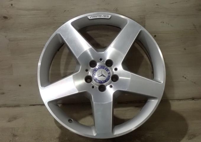 Один оригинальный диск R19 AMG Mercedes ML / GL