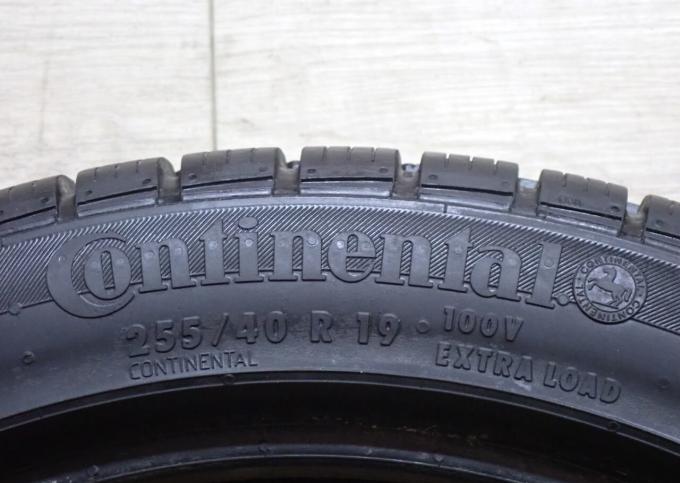 Continental ContiWinterContact TS 810 255/40 R19 100V