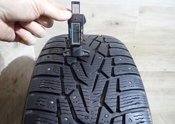 Nokian Tyres Hakkapeliitta 7 235/55 R17 103T