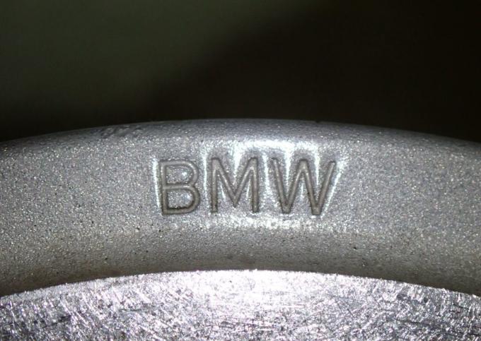 Один оригинальный R19 диск BMW 7 series сварка