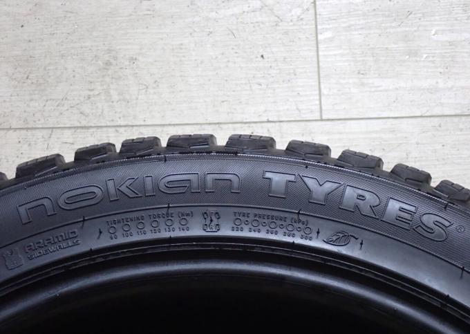 Nokian Tyres Hakkapeliitta 9 SUV 285/40 R21 109T