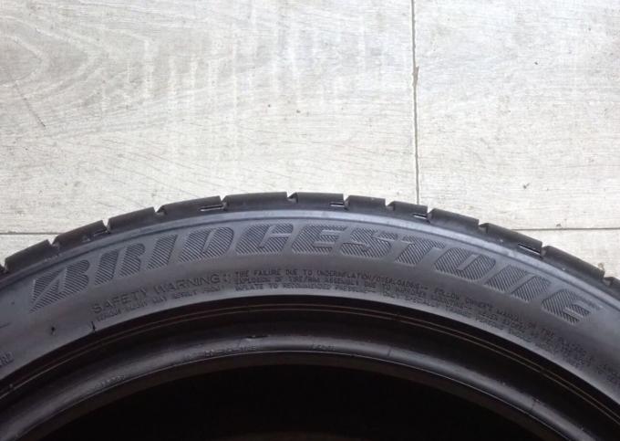 Bridgestone Potenza S001 255/40 R18 95Y