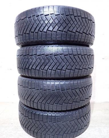 Pirelli Ice Zero FR 225/55 R18 102H