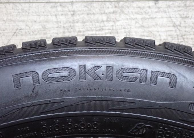 Nokian Tyres Hakkapeliitta R2 SUV 235/55 R19 105R