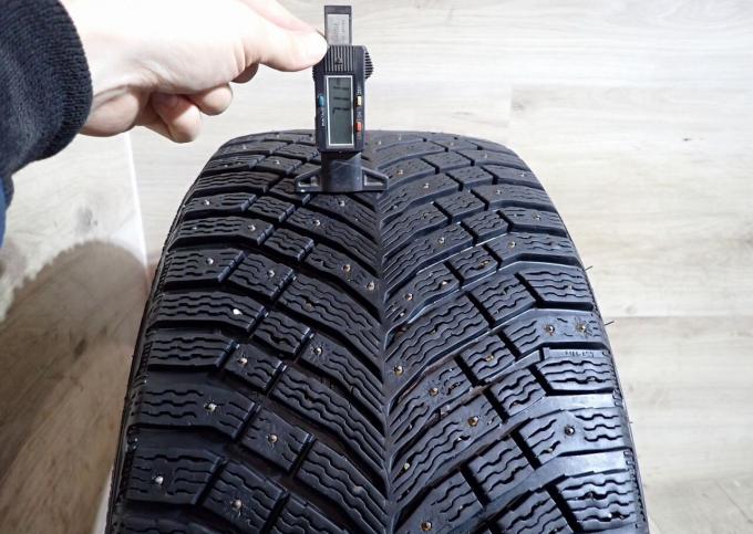 Michelin X-Ice North 4 SUV 275/40 R21 107T