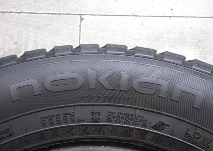 Nokian Tyres Hakkapeliitta 8 SUV 265/60 R18 114T