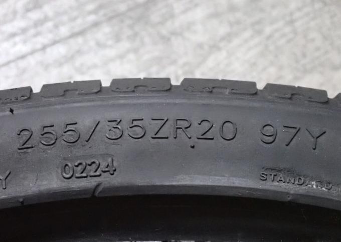RoadX RXMotion U11 255/35 R20 97Y