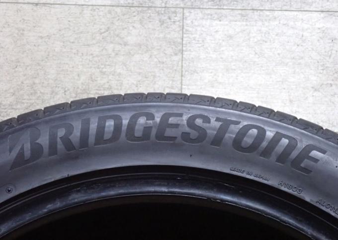 Bridgestone Alenza 001 285/45 R22 110H