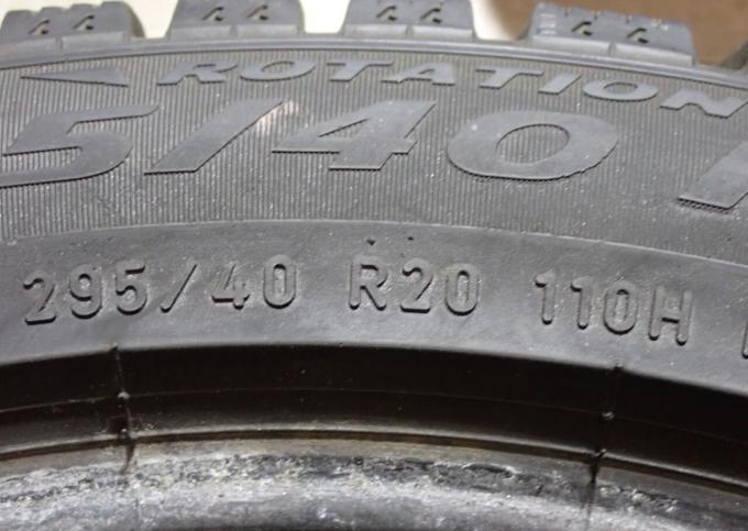 Pirelli Ice Zero 295/40 R20 110H