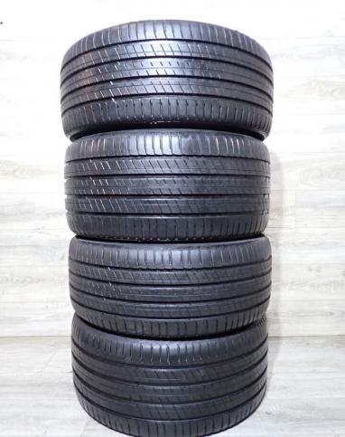 Michelin Latitude Sport 3 275/45 R21 и 315/40 R21 111Y