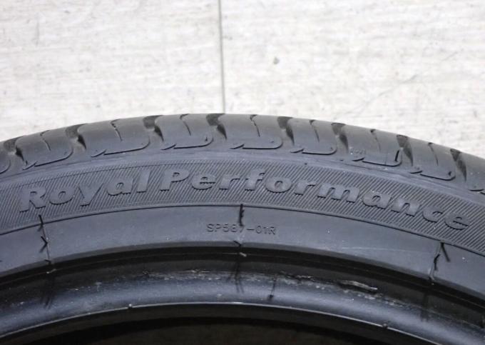 Royal Black Royal Performance 255/35 R20 97W