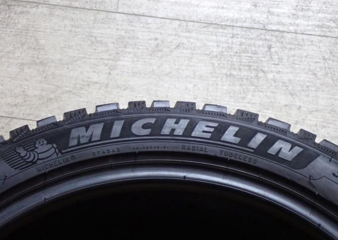 Michelin X-Ice North 4 SUV 305/35 R21 109T