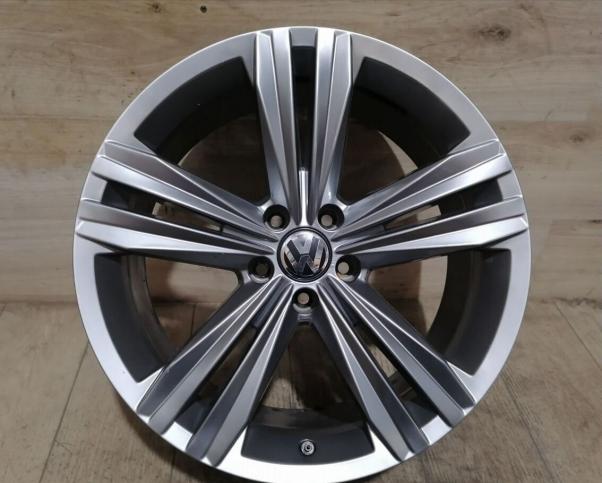 Оригинальные диски R19 на VW Touareg III
