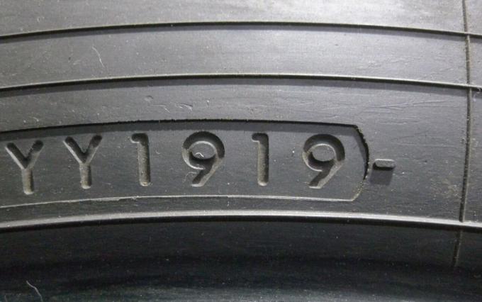 Yokohama BluEarth-A AE-50 215/65 R17 99V