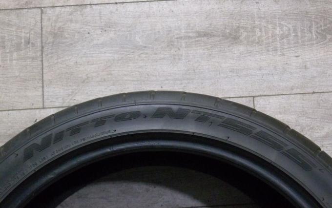 Nitto NT555 Extreme ZR 265/35 R20 99W