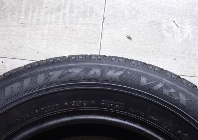 Bridgestone Blizzak VRX 225/60 R17 99S