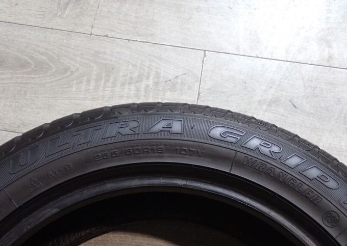 Goodyear Wrangler Ultra Grip 255/50 R19 107V