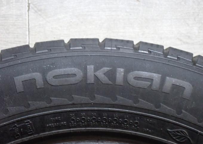 Nokian Tyres Hakkapeliitta R 235/60 R17 106R