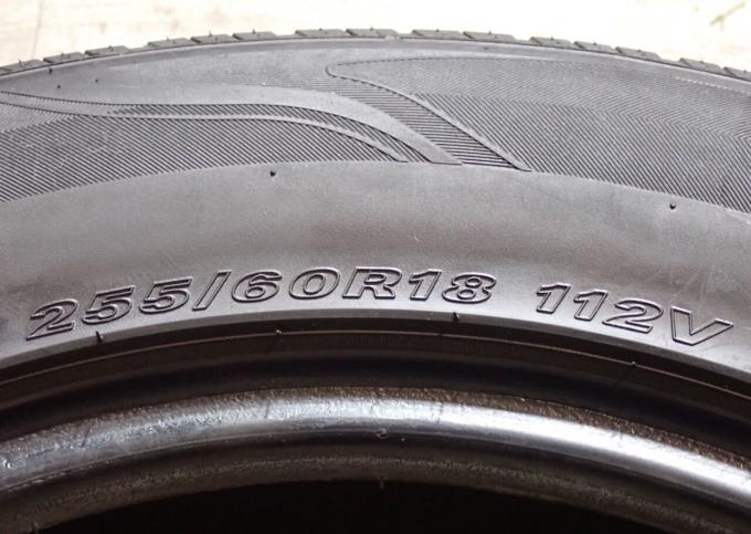 Roadstone N'Fera RU5 255/60 R18 112V