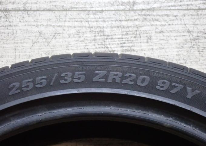 Kumho Ecsta PS71 255/35 R20 97Y