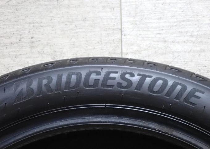 Bridgestone Turanza T005 225/45 R18 и 255/40 R18 95Y