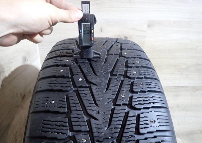 Nokian Tyres Hakkapeliitta 7 SUV 255/50 R19 107T