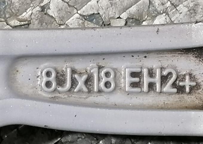 Один оригинальный диск R18 BMW 3-series передний с