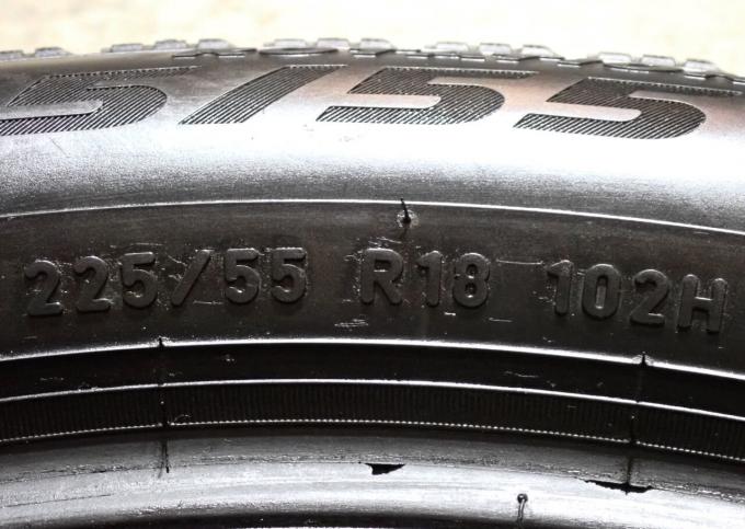 Pirelli Ice Zero FR 225/55 R18 102H