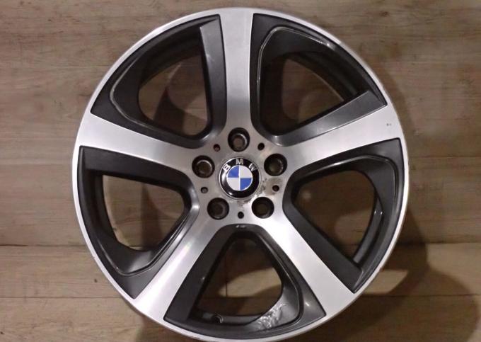 Один оригинальный диск R19 BMW X6 X5(F15)