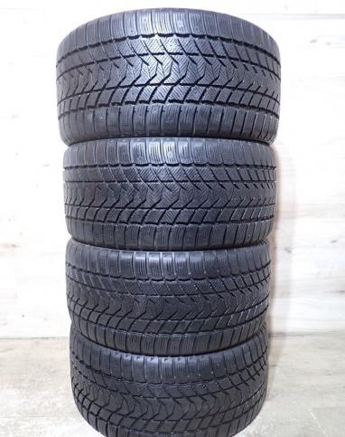 Tri Ace Snow White II 295/35 R21 107H