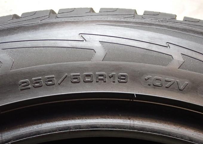 Goodyear UltraGrip Performance SUV Gen-1 255/50 R19 107V