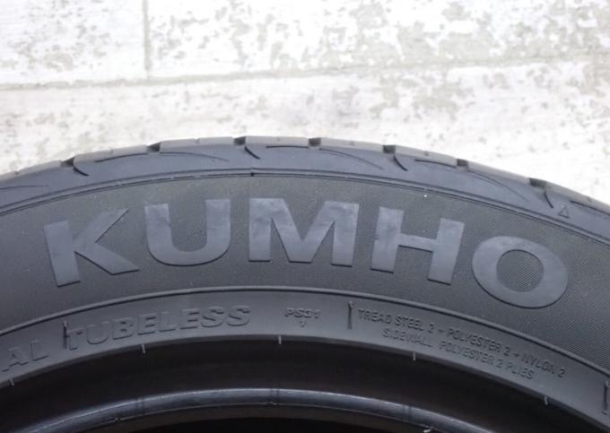 Kumho Ecsta PS31 225/50 R17 98W