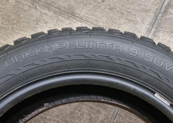 Nokian Tyres Hakkapeliitta 9 SUV 235/55 R19 105T