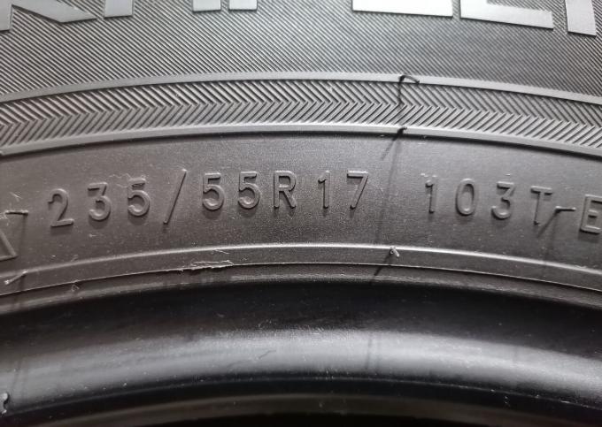 Nokian Tyres Hakkapeliitta 8 235/55 R17 103T