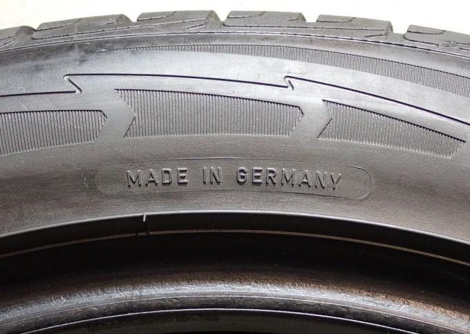 Goodyear UltraGrip Performance SUV Gen-1 255/50 R19 107V