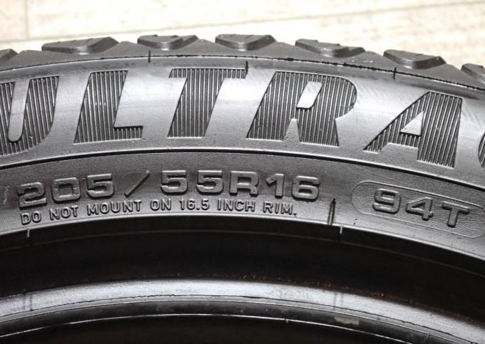 Goodyear Ultragrip Ice Arctic 205/55 R16 94T