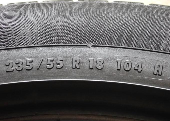 Continental ContiWinterContact TS 830 P 235/55 R18 104H