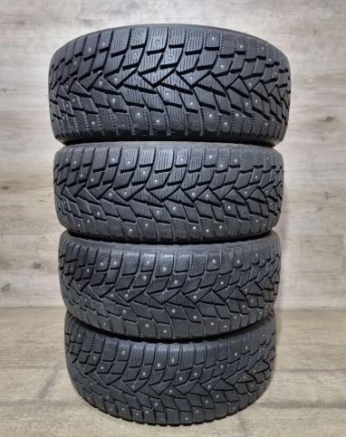 Dunlop SP Winter Ice 02 245/40 R20 99T
